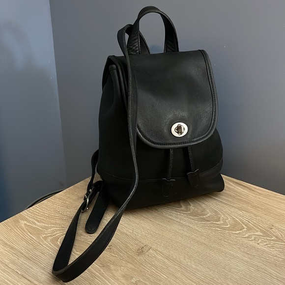 Vintage Coach Black Leather Mini Backpack 9960 - Picture 2 of 14